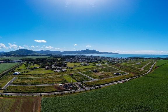 Newly-Listed Residential Plot for Sale in Beau Vallon Morcellement - Coté Champs                                                    Boulevard
