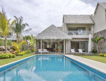 Semi-Detached Contemporary Villa with Golf Course Views for Sale in Anahita Beau Champ
